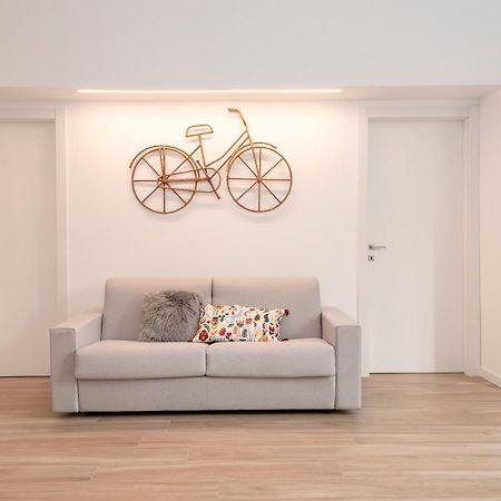 Tree Apartment Bg 贝尔加莫 外观 照片